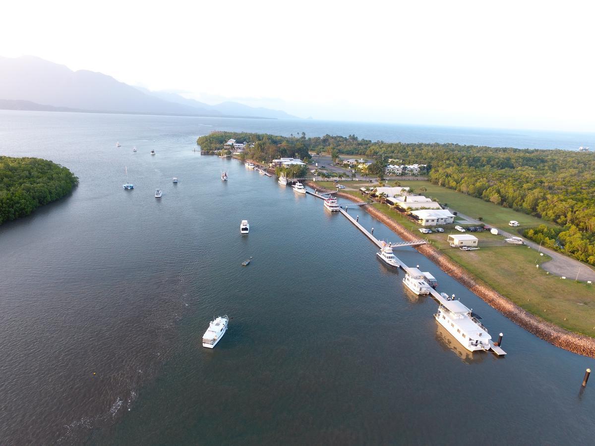 Lucinda Fishing Lodge Bagian luar foto
