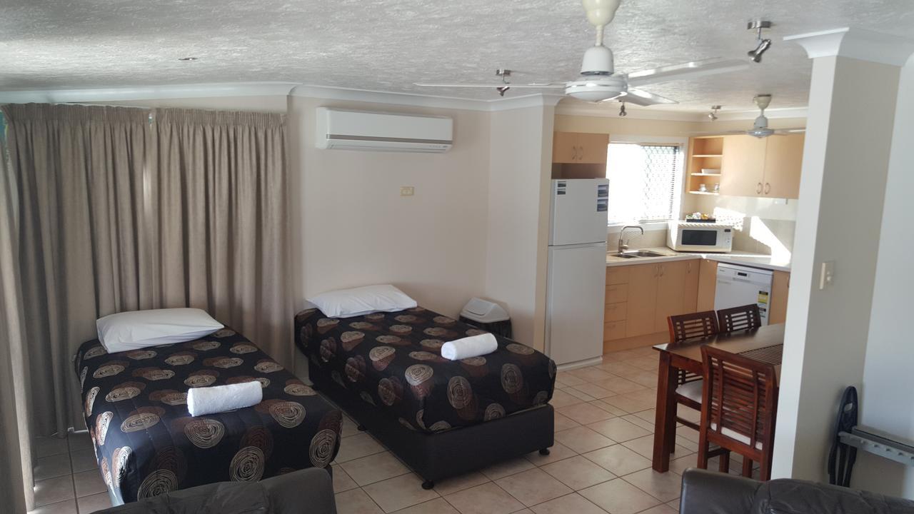 Lucinda Fishing Lodge Bagian luar foto