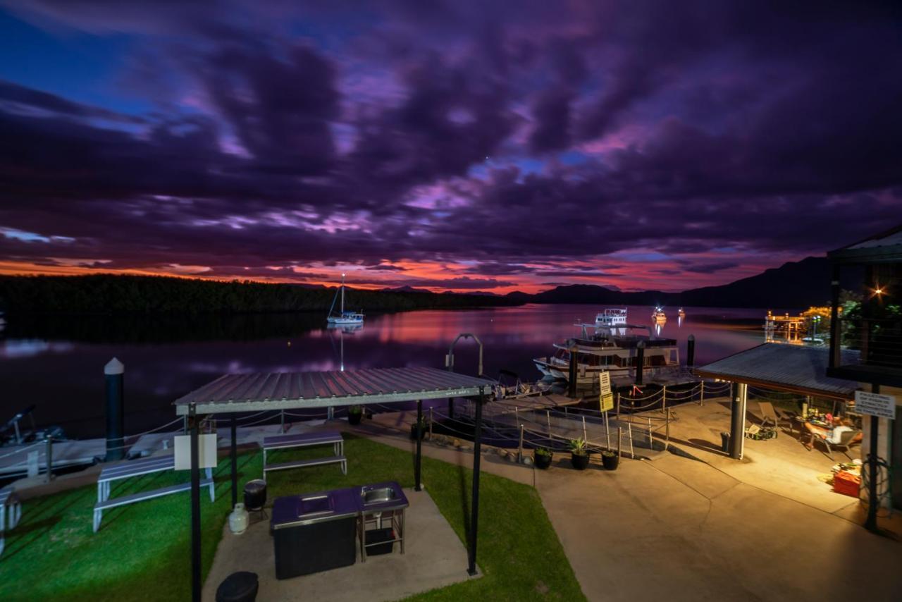 Lucinda Fishing Lodge Bagian luar foto
