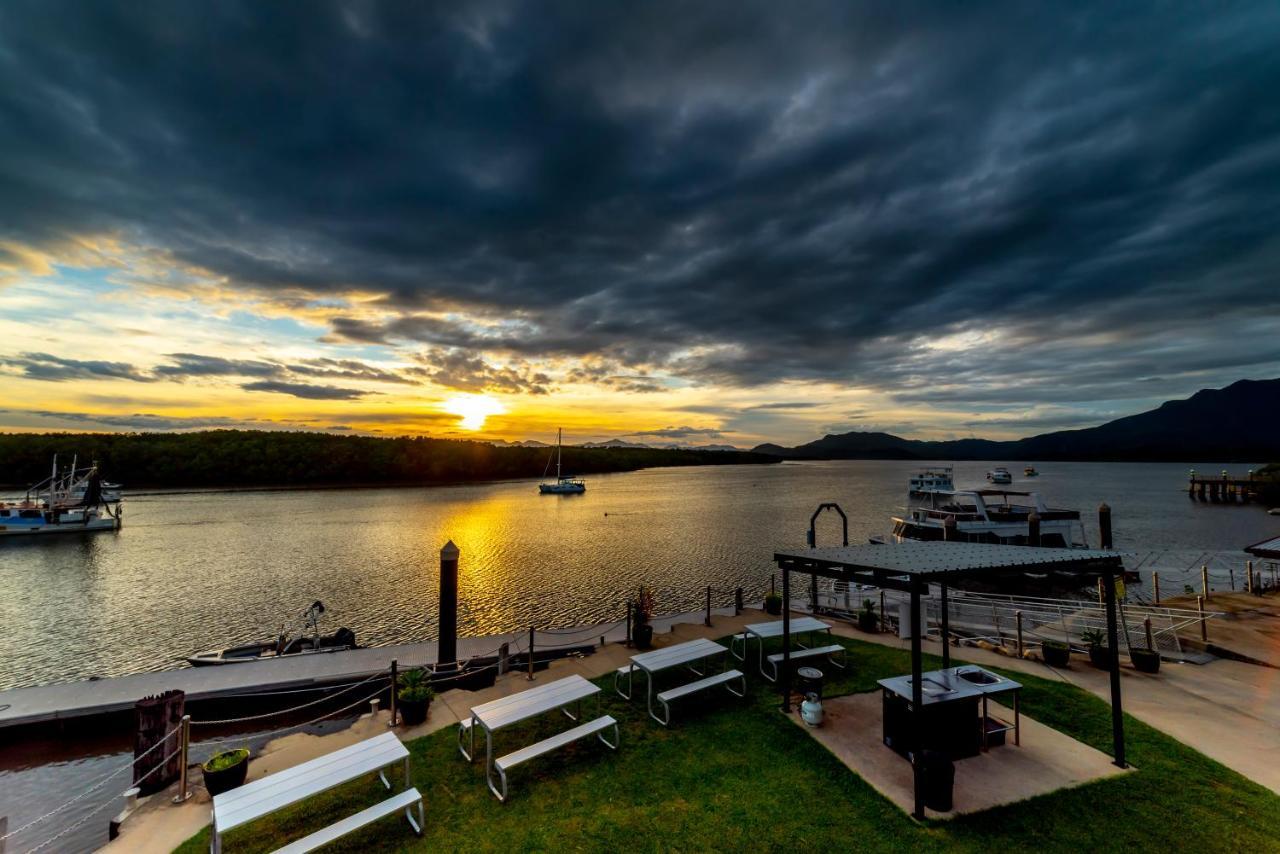 Lucinda Fishing Lodge Bagian luar foto