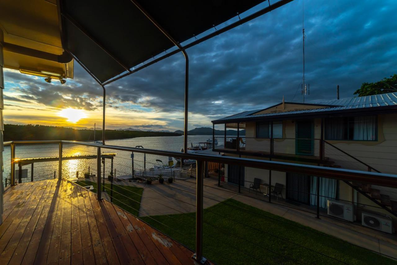 Lucinda Fishing Lodge Bagian luar foto
